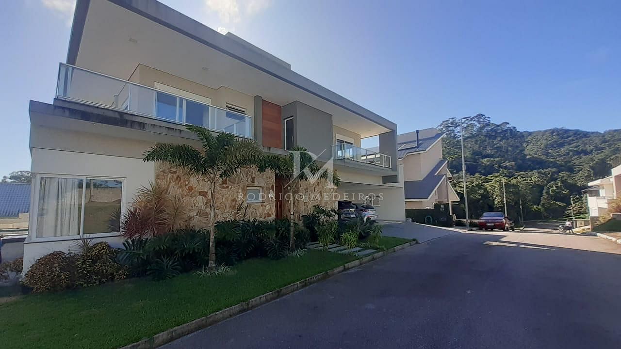 Casa 4 Suítes - Cacupé, Florianópolis/SC