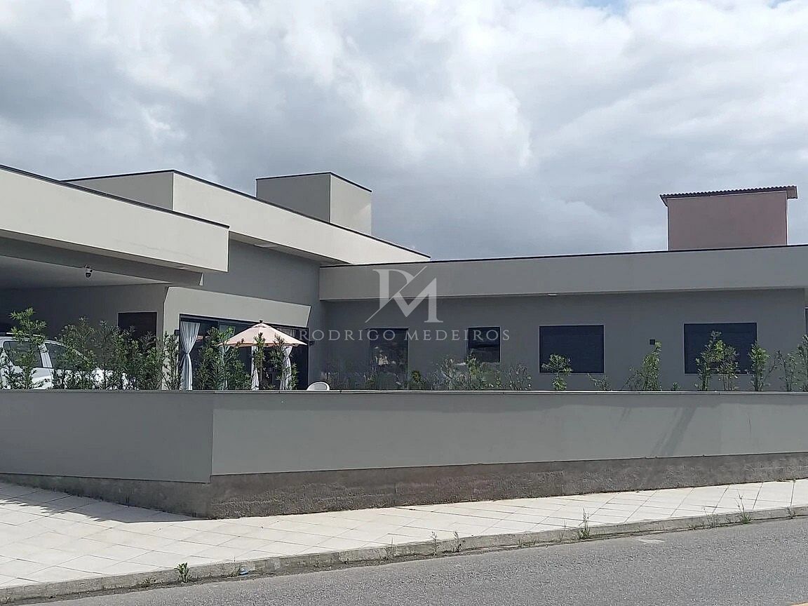 Casa 3 Suítes - Pedra Branca, Palhoça-SC