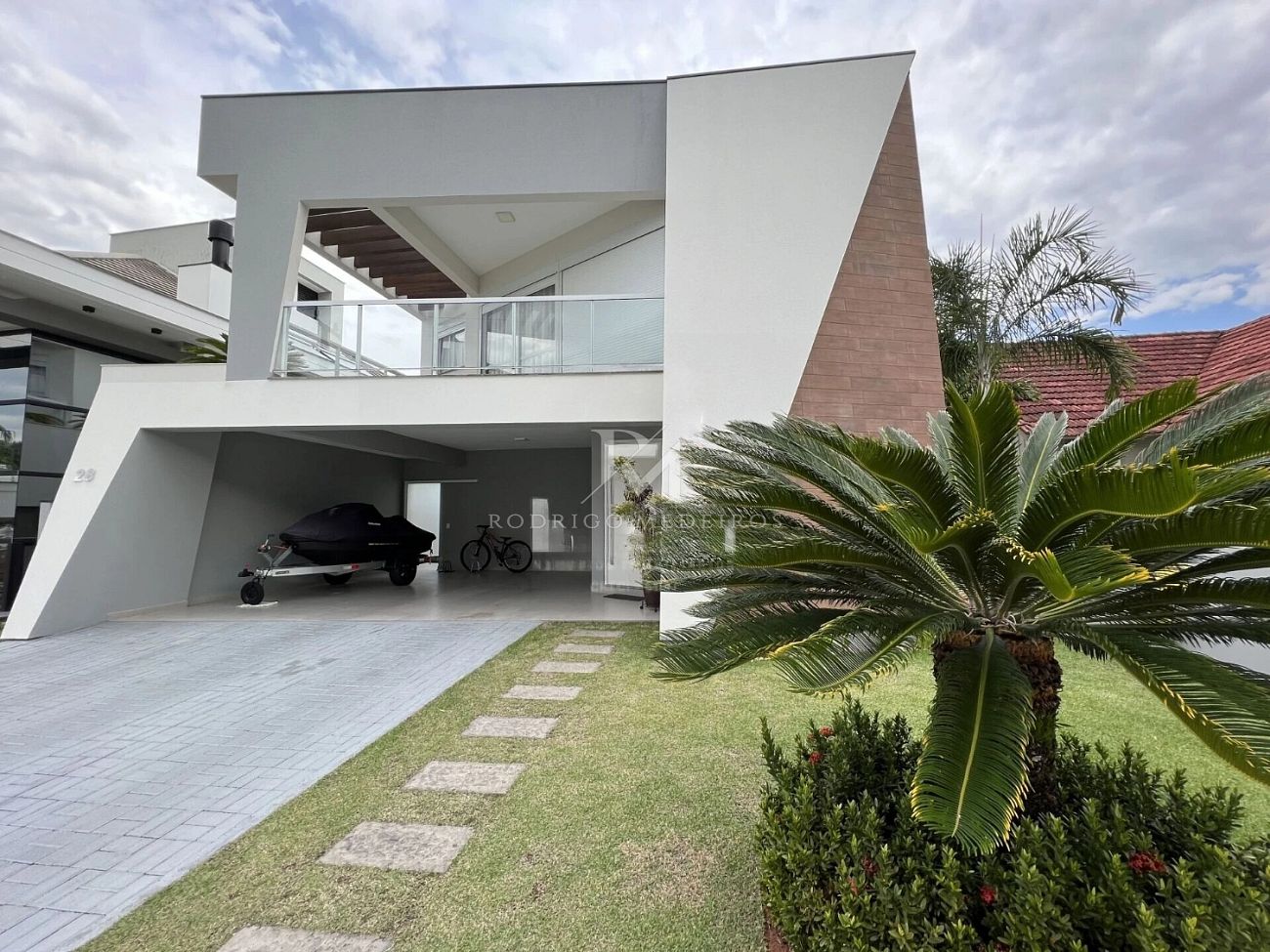 Casa 3 Dormitórios (1 Suíte) - Pedra Branca, Palhoça / SC