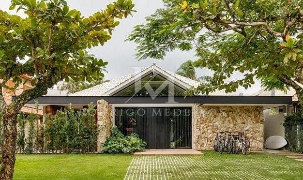 Casa mobiliada à venda em Jurerê Internacional, Florianópolis/SC