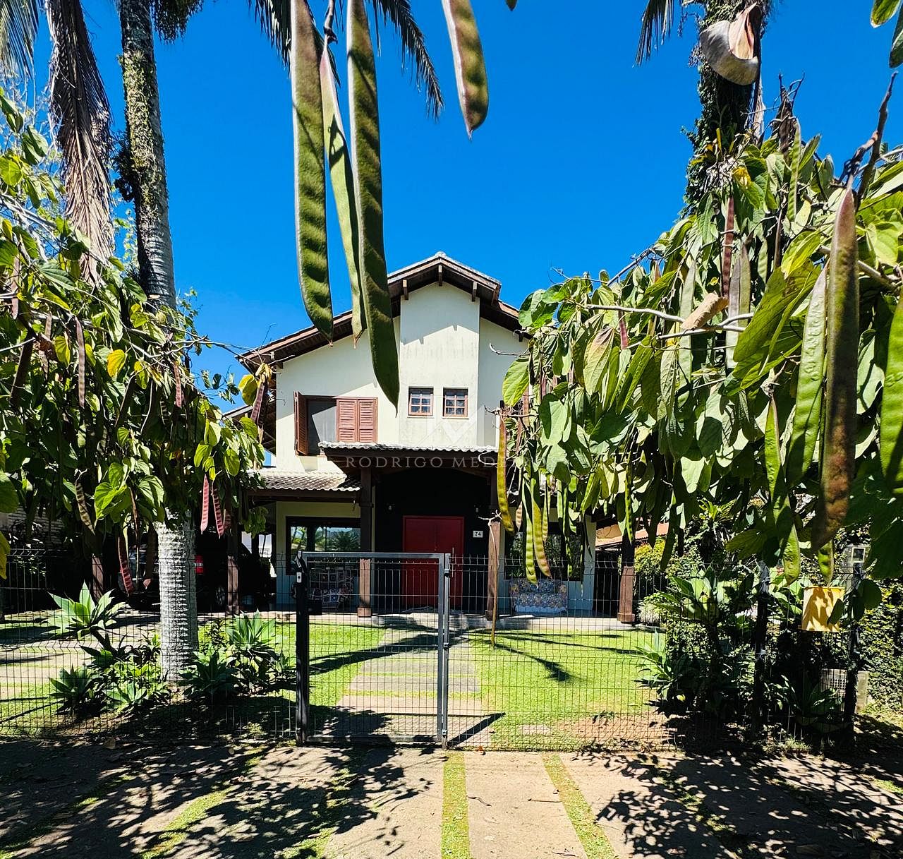 Casa mobiliada com 5 quartos em Jurerê Internacional, Florianópolis-SC