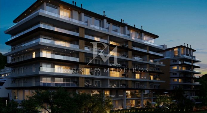Apartamento 4 suites à venda na Praia Brava, Florianópolis/SC, com vista para o mar