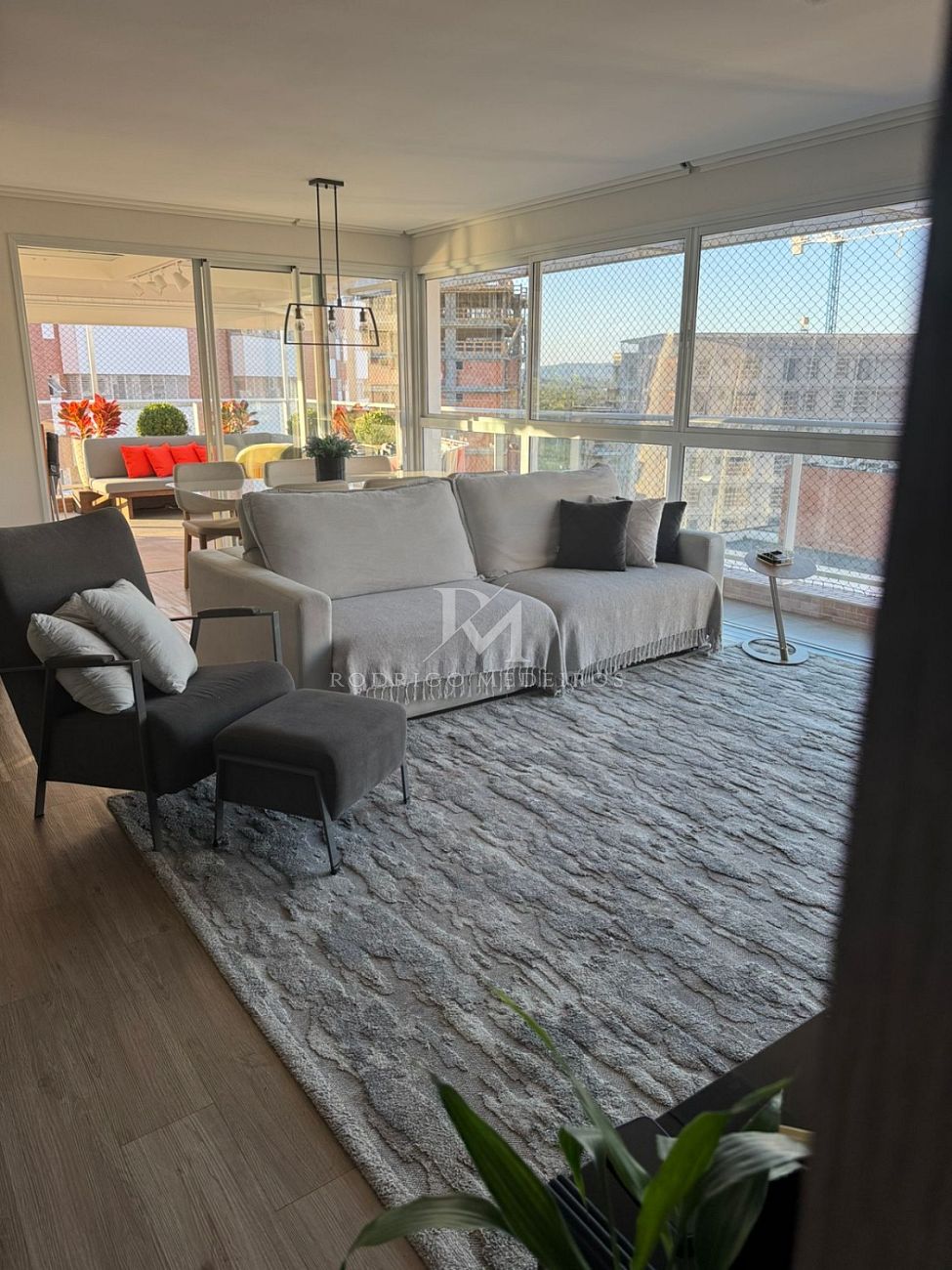 Cobertura mobiliada com 3 quartos na Pedra Branca, Palhoça