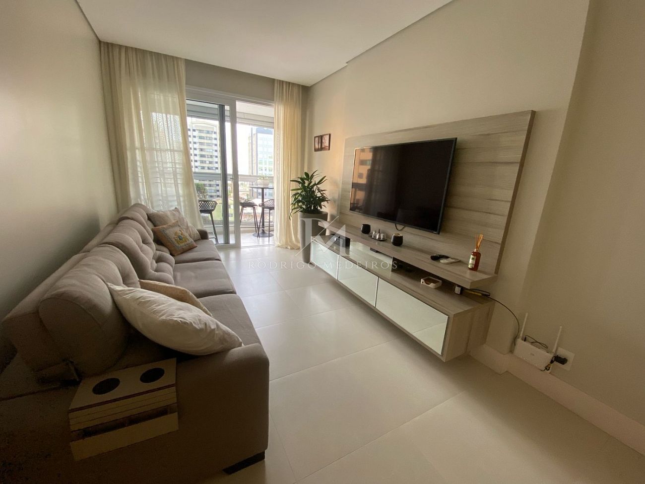 Apartamento de 2 dormitórios no Centro de Florianópolis