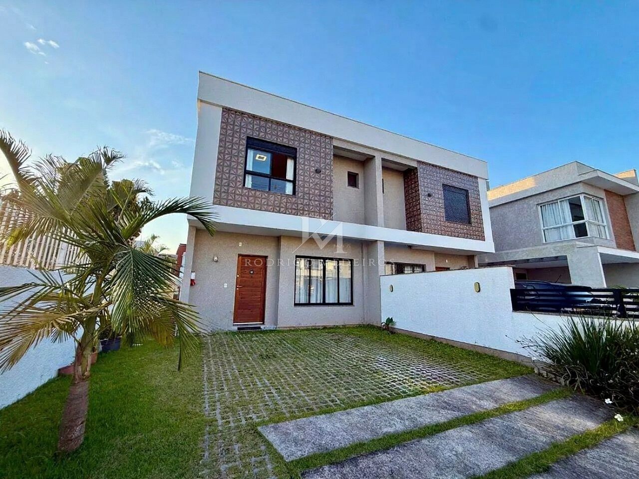 Casa Mobiliada com 3 suites à venda no Jardim Nova Cachoeira, Florianópolis
