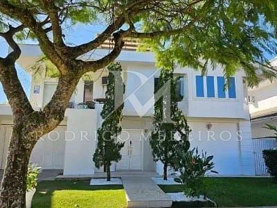 Casa com 5 quartos e área gourmet em Jurerê Internacional, Florianópolis/SC