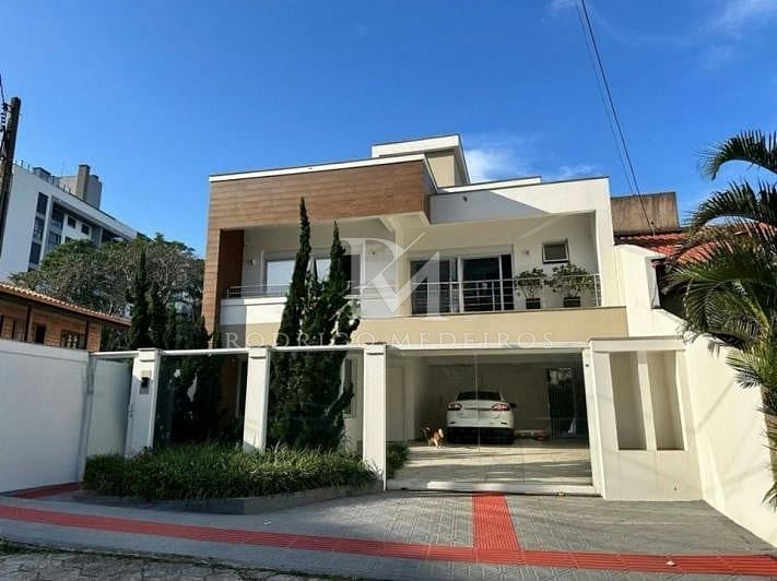 Casa de 3 quartos à venda em Coqueiros, Florianópolis