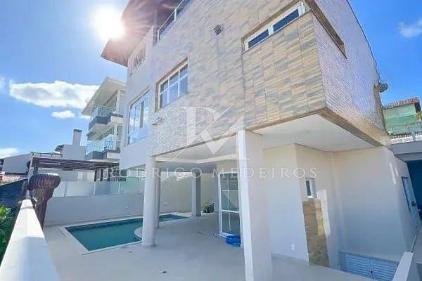 Casa com 5 quartos à venda no bairro João Paulo, Florianópolis