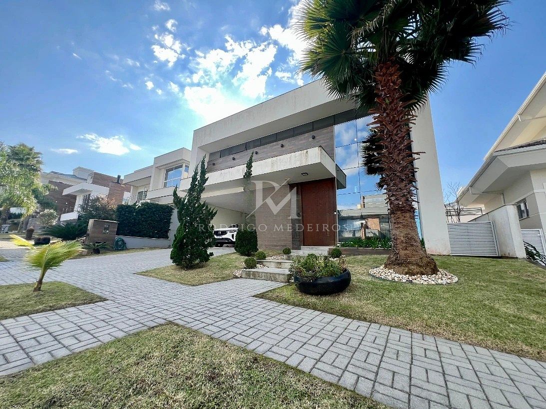 Casa mobiliada com 4 quartos na Pedra Branca, Palhoça