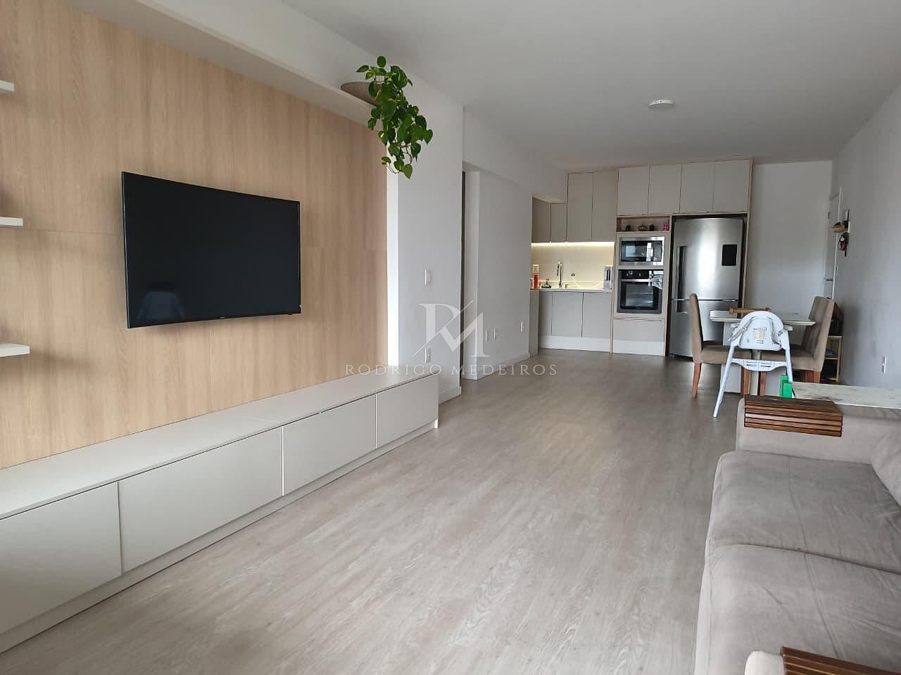 Apartamento com 3 quartos frente avenida na Pedra Branca, Palhoça