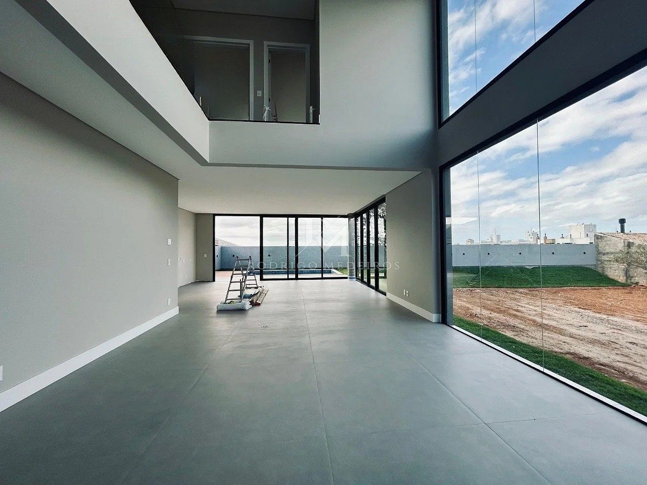 Casa de alto padrão com vista mar no Campeche/SC