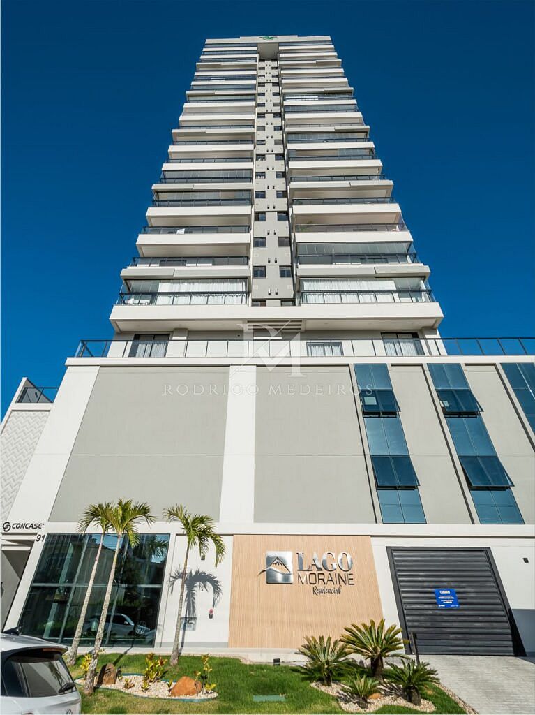 Apartamento com vista para o mar no bairro Fazenda, em Itajaí SC