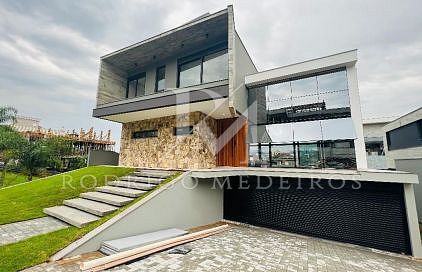 Casa em condomínio com 4 suítes na Pedra Branca, Palhoça