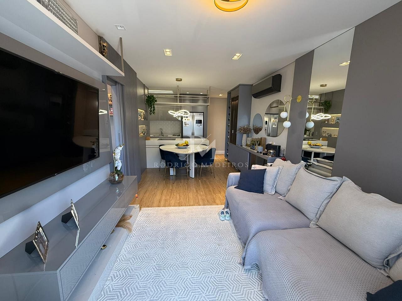 Apartamento studio mobiliado no Kobrasol, São José