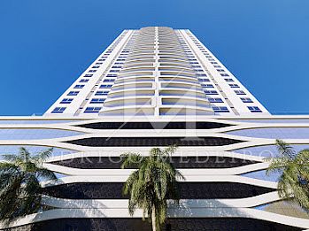 Apartamento de 3 suítes à venda na Meia Praia, Itapema