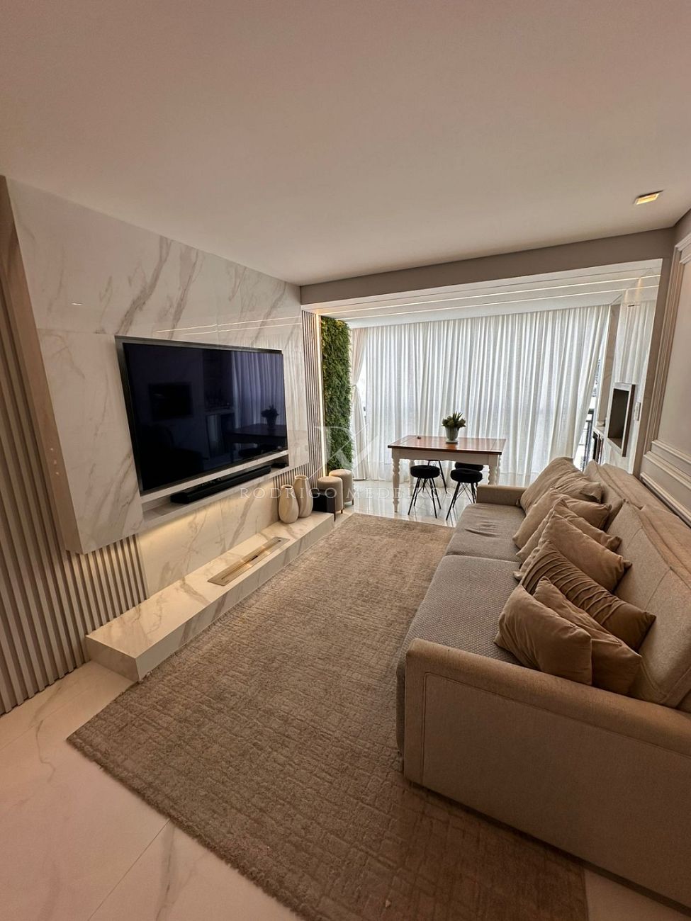 Apartamento com 3 dormitórios no Abraão, Florianópolis