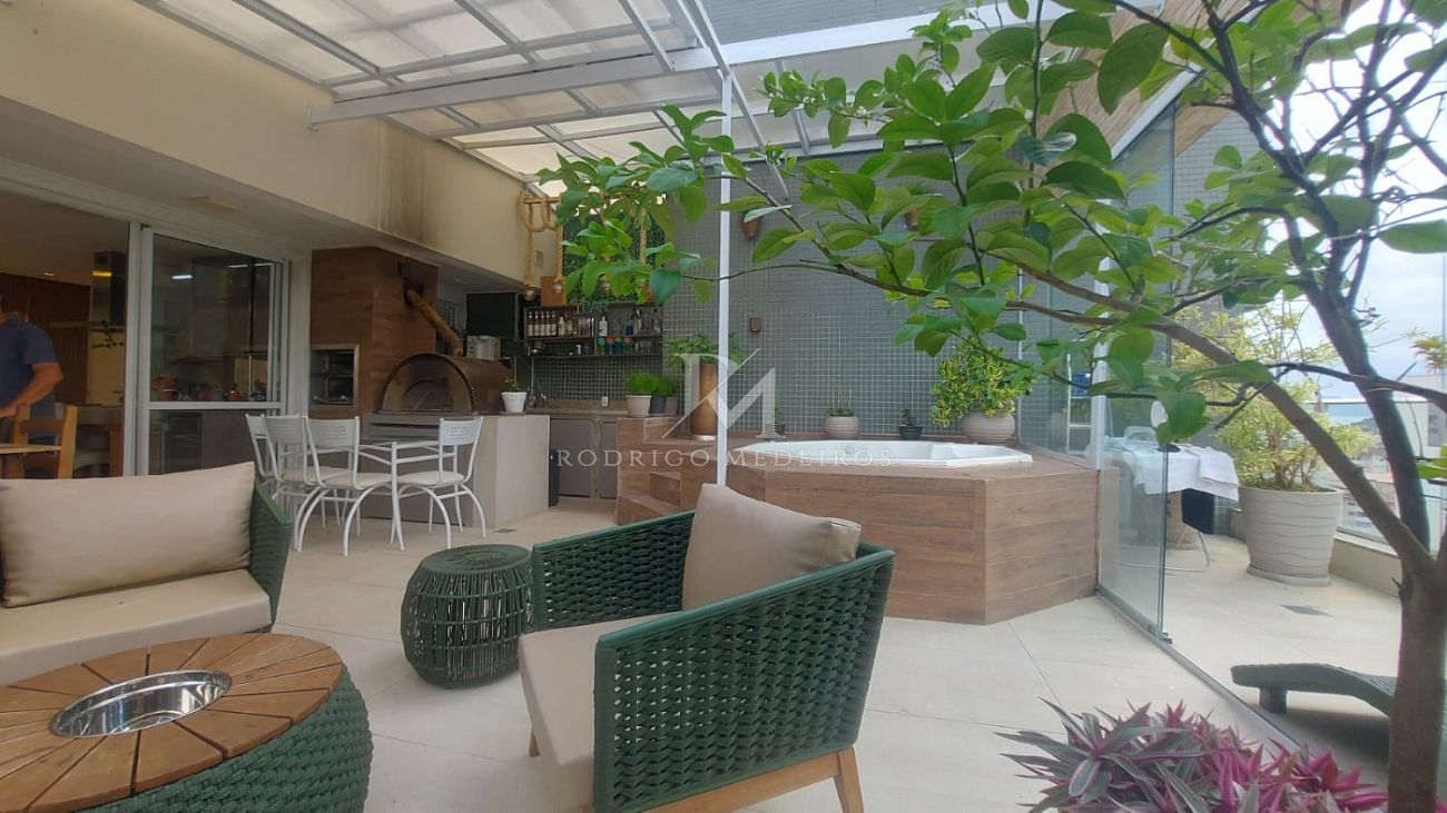 Cobertura com 2 dormitórios à venda no Itacorubi, Florianópolis