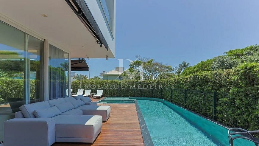 Casa 5 suítes à venda em Jurerê Internacional, Florianópolis