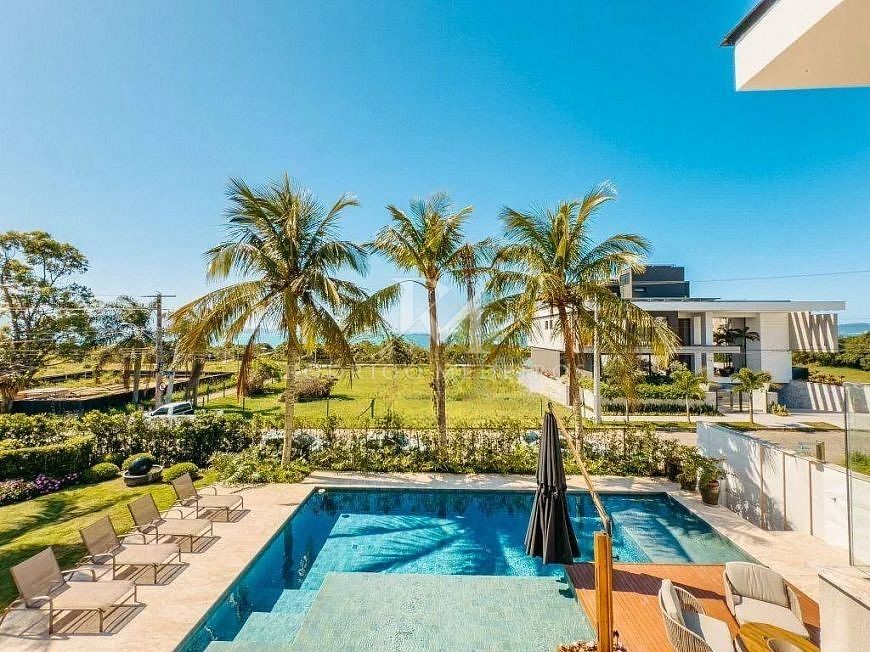 Casa 10 suítes à venda em Jurerê Internacional, Florianópolis