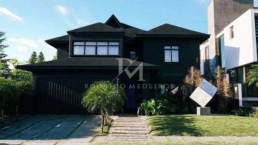 Casa com 4 dormitórios à venda em Jurerê Internacional, Florianópolis