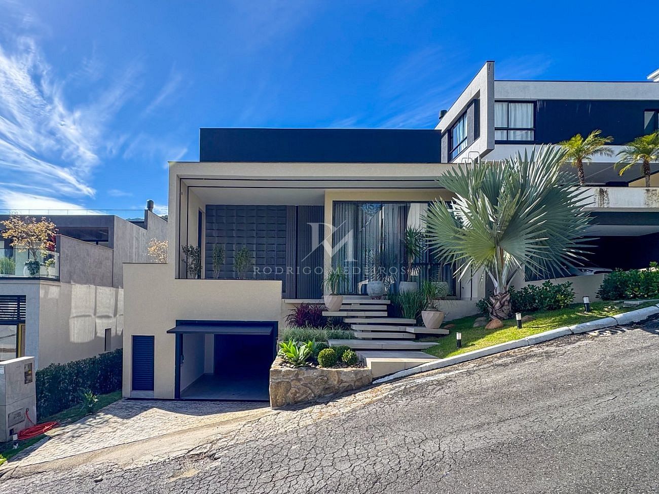 Casa em condomínio com 4 suítes na Barra, Balneário Camboriú