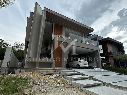 Casa em Condomínio com 3 suítes à venda na Pedra Branca, Palhoça