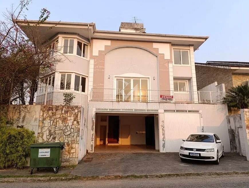 Casa 6 Dormitórios no bairro Pedra Branca em Palhoça/SC