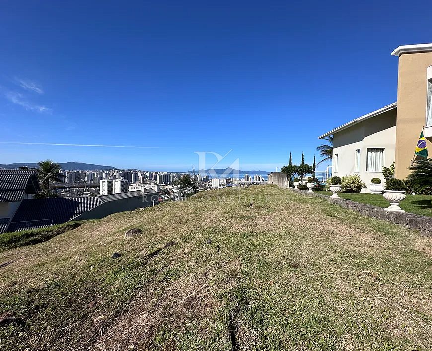 Terreno 600 m², São José/SC
