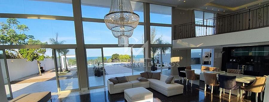 Casa 6 Suites Frente Mar, Praia do Estaleirinho/BC