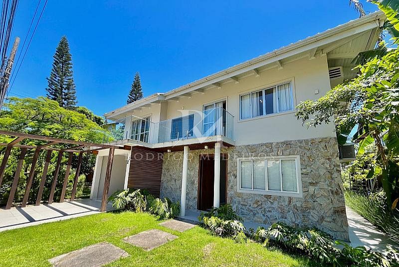 Casa com Píer e Vaga Náutica, Mobiliada