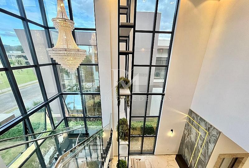 Casa 640 m², 5 Suítes, Mobiliada - Camboriú/SC