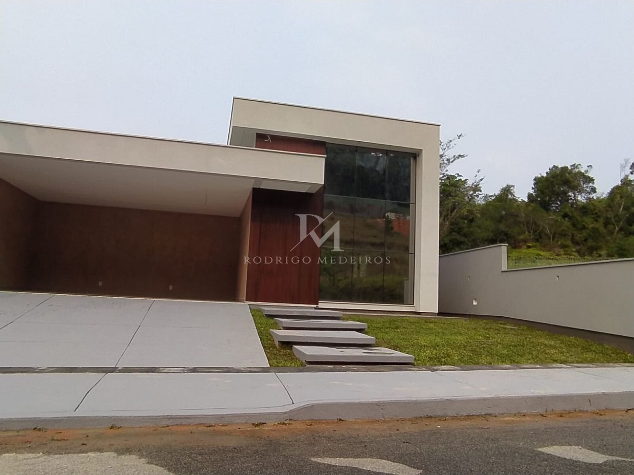 Casa moderna com 3 quartos à venda no Sertão do Maruim, São José