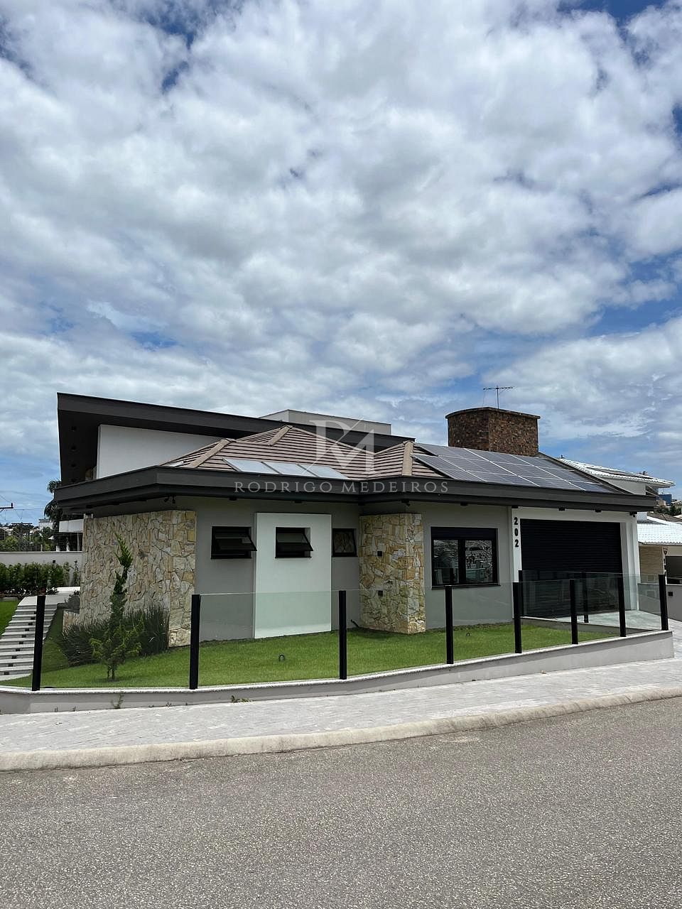 Casa 3 Suítes, Mobilada, Piscina - Pedra Branca, Palhoça-SC