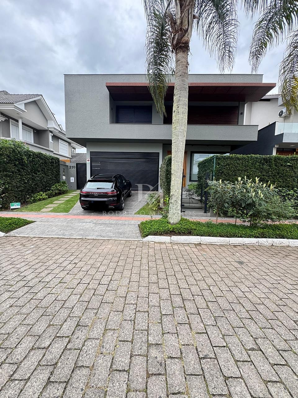 Casa 5 Dormitorios (4 Suites), Mobiliado, Piscina - Jurerê Internacional, Florianópolis/SC