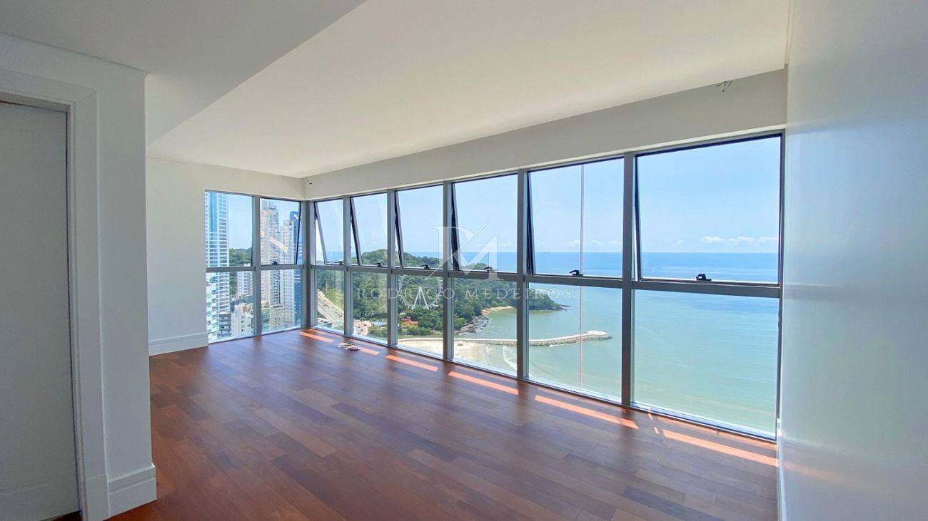 Apartamento 5 Suítes Balneário Camboriú-SC