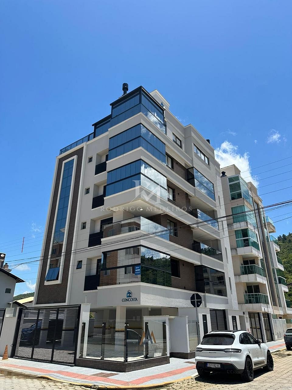 Cobertura Duplex 3 Suites, Mobilada - Governador Celso Ramos/SC