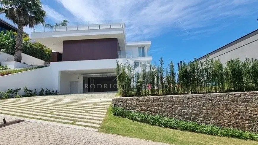 Casa 4 Dormitórios (3 Suítes) - Cacupé, Florianópolis/SC