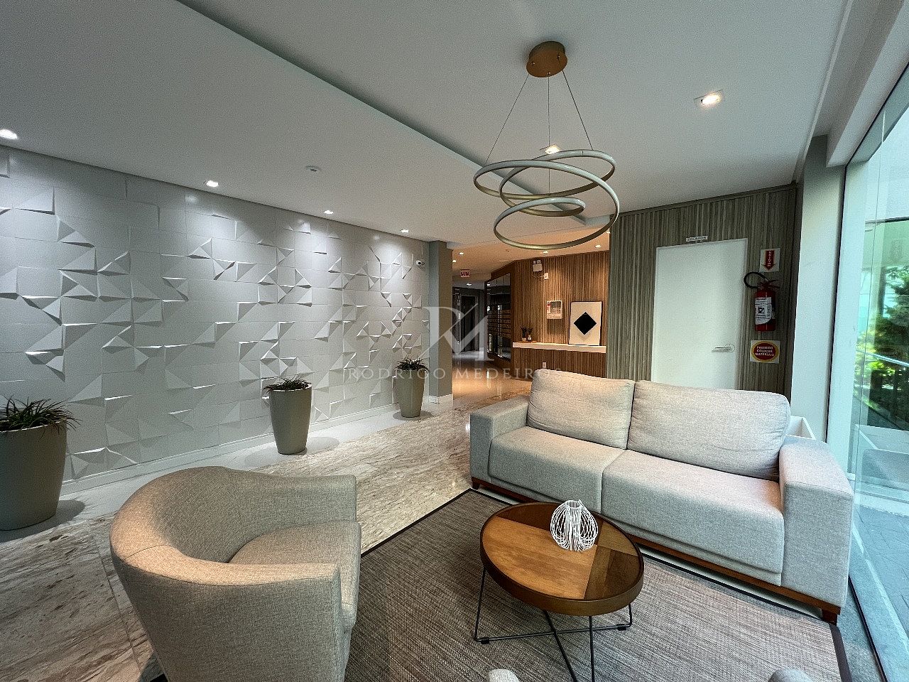 Apartamento 3 Dormitórios (1 Suíte) - Campinas, São José/SC