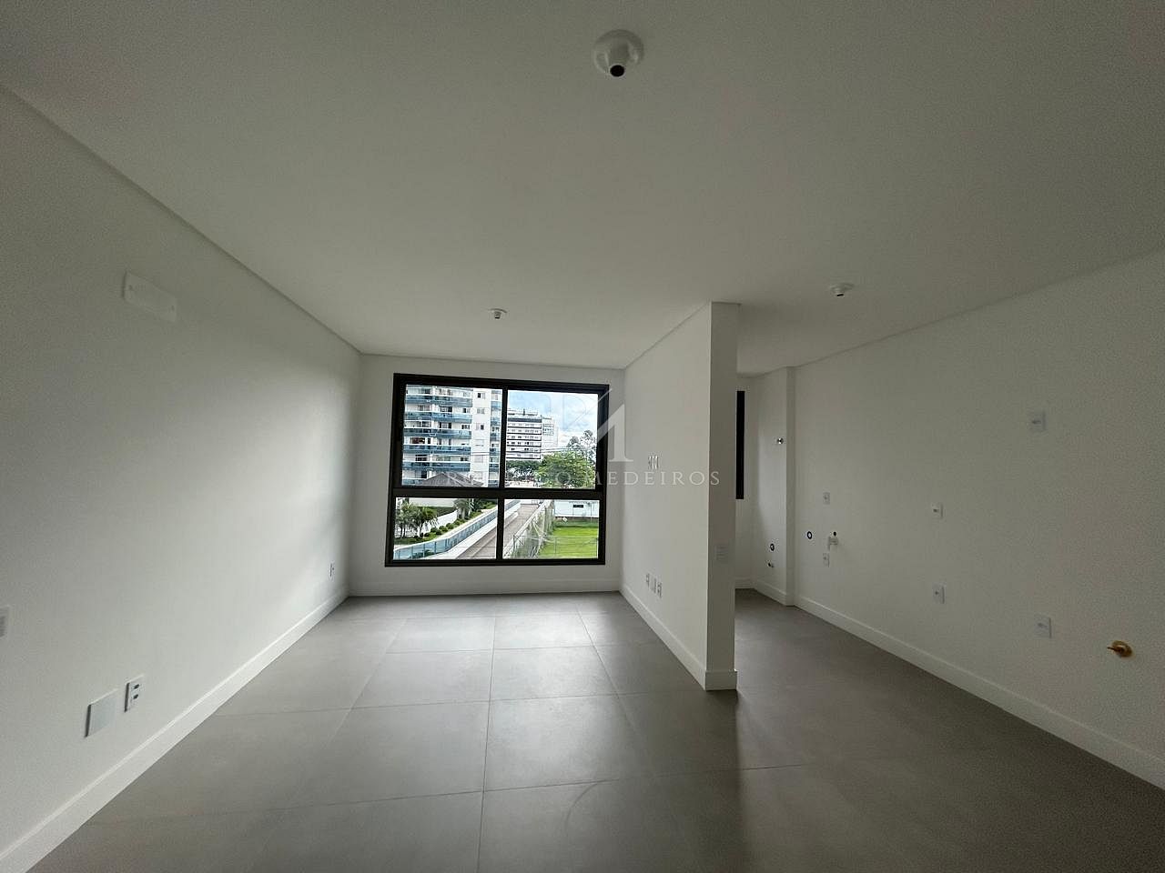 Apartamento 2 Dormitórios (1 Suíte) - Estreito, Florianópolis/SC