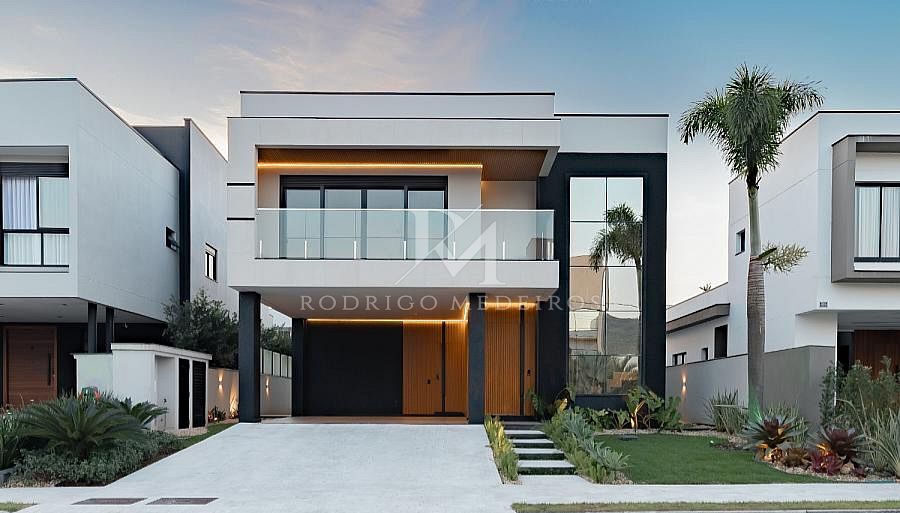 Casa 5 Suítes - Santa Regina, Camboriú/SC