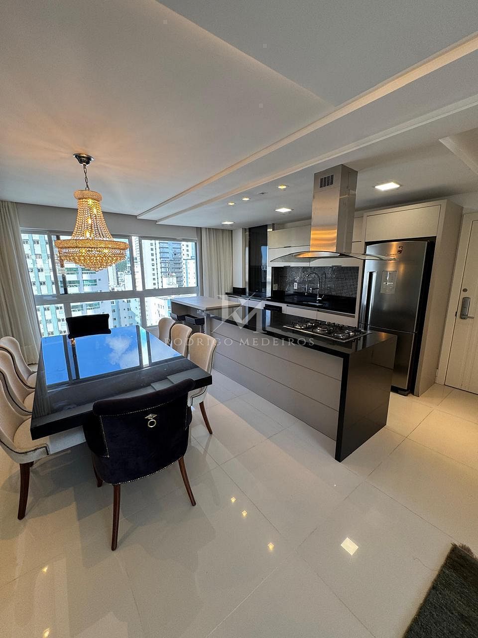 Apartamento 3 Suítes - Pioneiros, Balneário Camboriú-SC