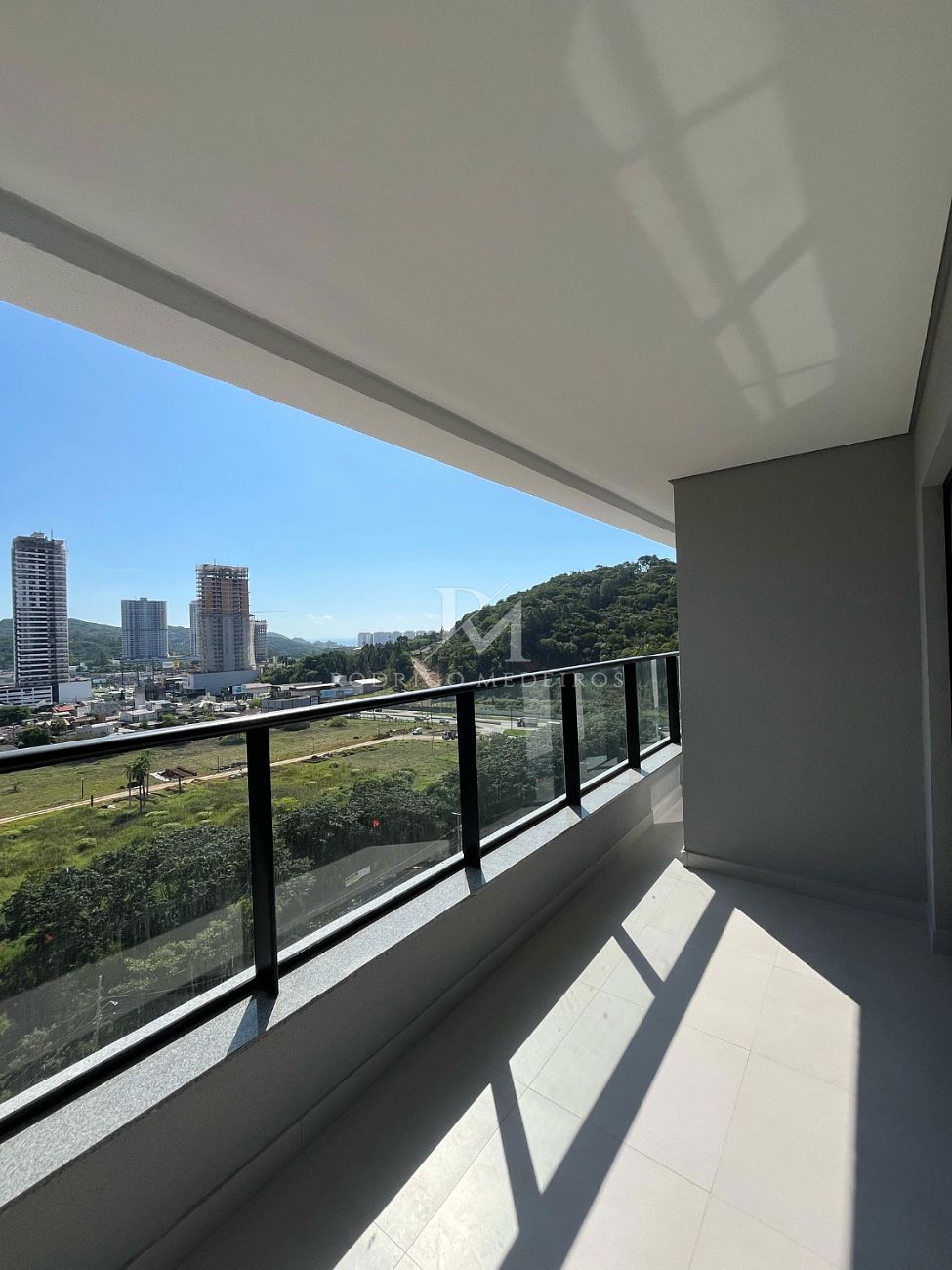 Apartamento 2 Suítes - Praia Brava, Itajaí /SC