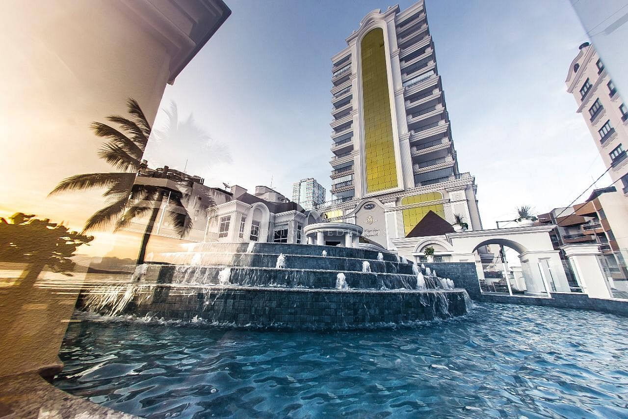 Apartamento 4 Suítes - Meia Praia, Itapema /SC