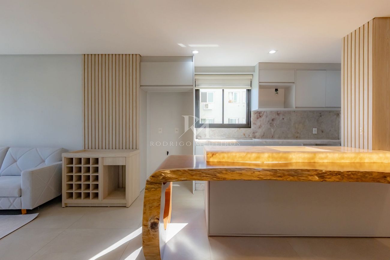 Apartamento 2 Dormitórios (1 Suíte) - Praia Brava, Itajaí/SC