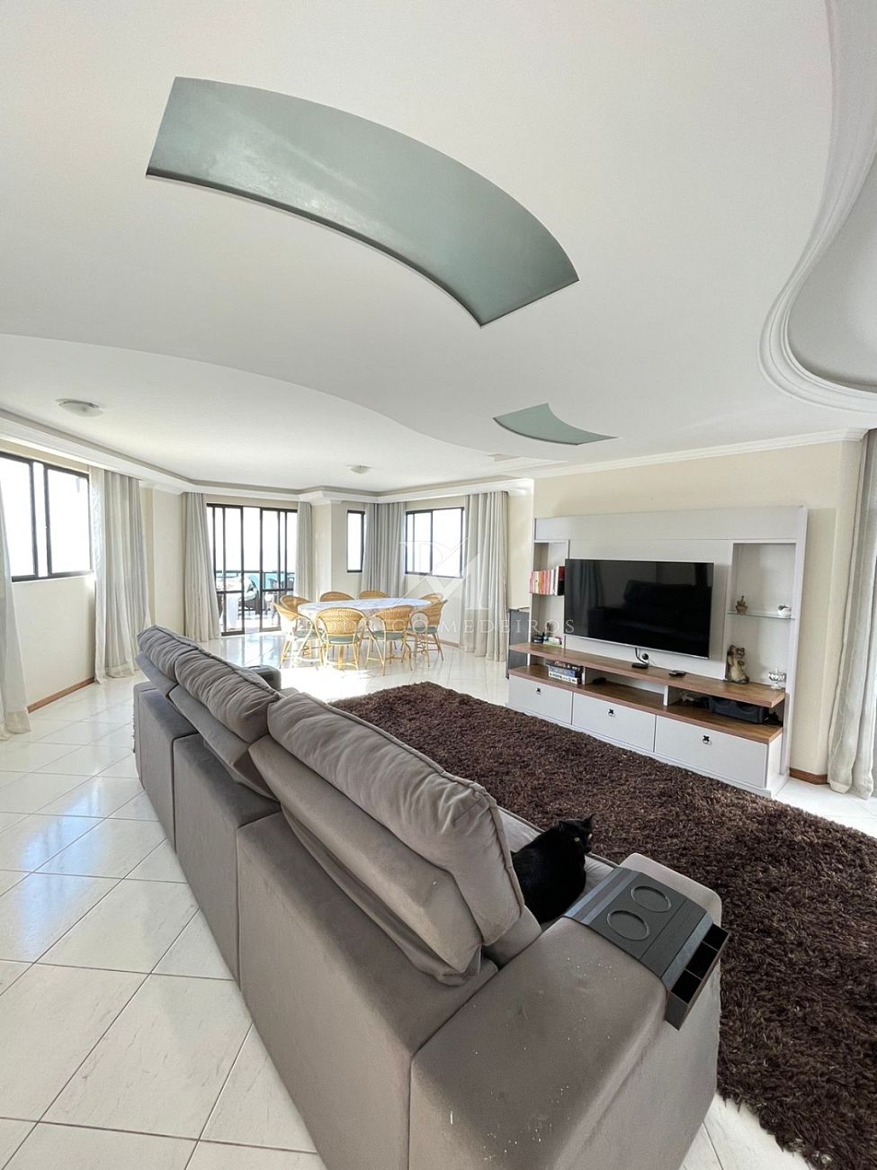 Apartamento 4 Dormitórios (2 Suítes) - Centro, Balneário Camboriú/SC