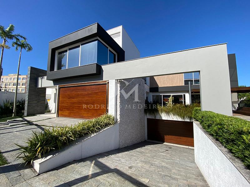 Casa de alto padro  venda em Coqueiros, Florianpolis, com automao e vista para o mar