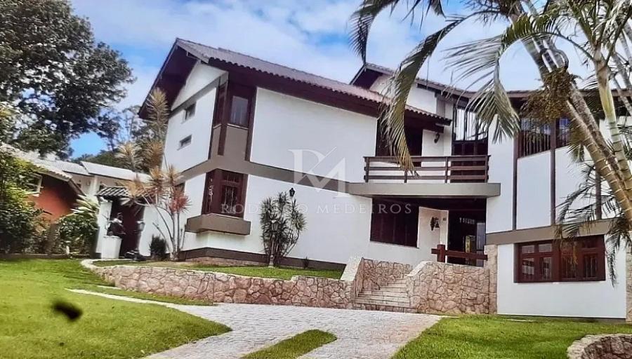 Casa em condomnio no bairro Cacup, Florianpolis