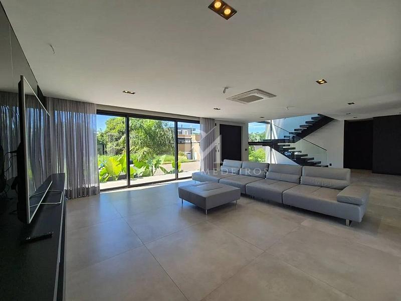 Casa com 4 quartos à venda, 513m², 6 banheiros, 3 garagens - Jurerê Internacional - Florianópolis — foto 6