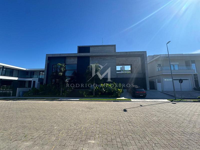Casa com 4 quartos à venda, 513m², 6 banheiros, 3 garagens - Jurerê Internacional - Florianópolis — foto 3