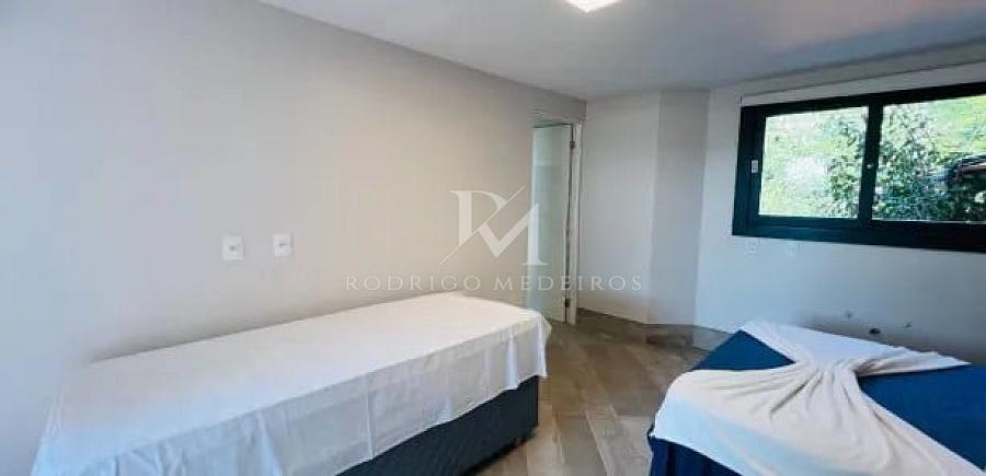 Casa com 9 dormitórios e vista para o mar em Cacupé, Florianópolis — foto 35